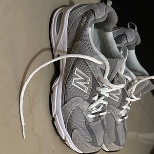 New Balance Kids' Light Gray Sneakers